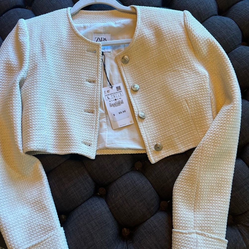 Brand new with tags cream colored crop blazer from Zara.